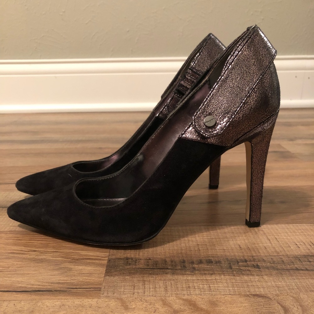 Calvin Klein suede black & metallic pumps sz. 7.5
